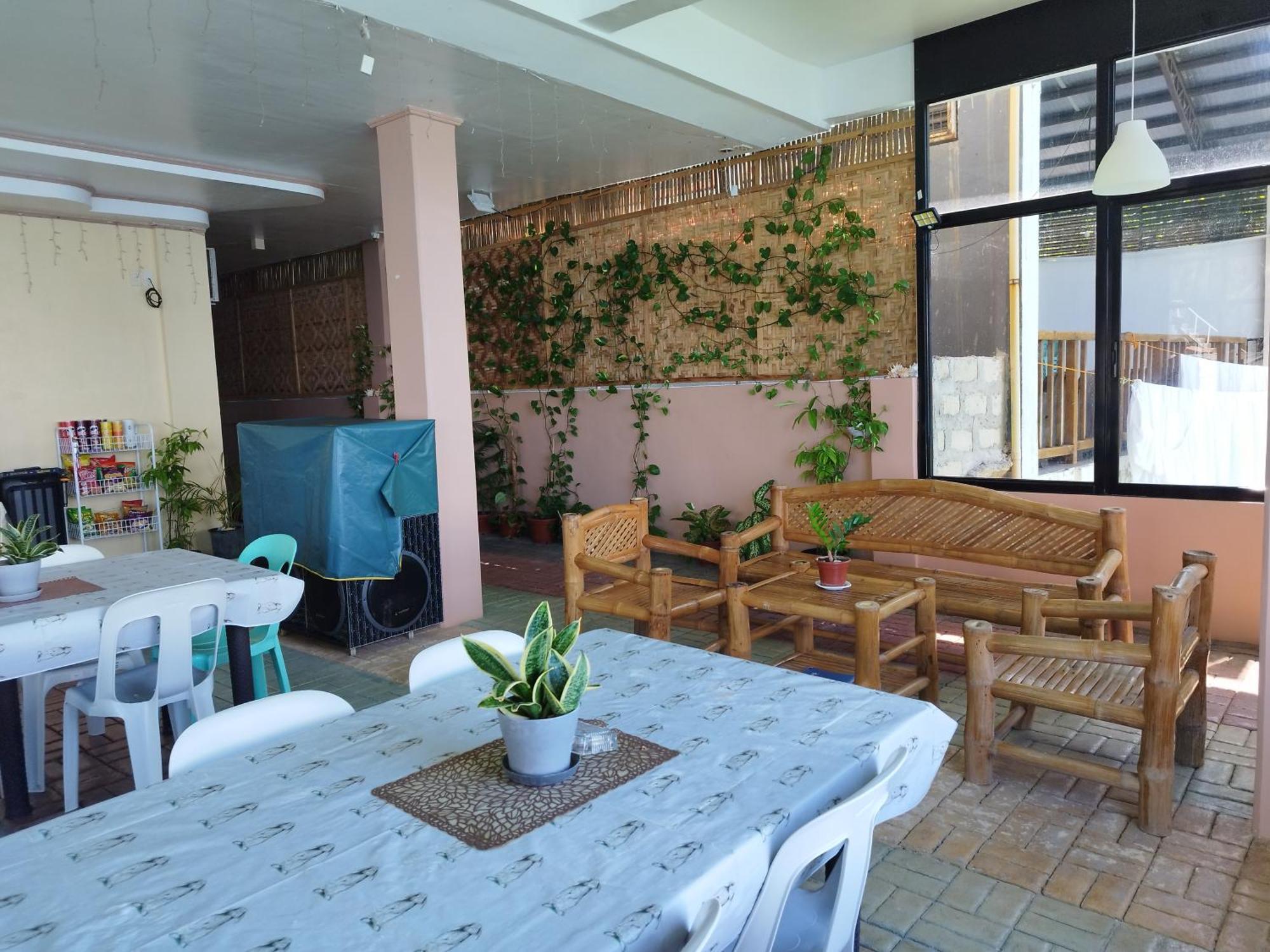 Ocean View Lodging House Oslob Exterior photo